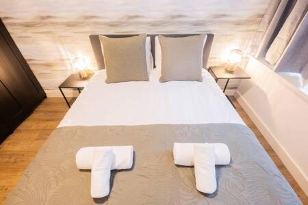 Stylish 50m2 Two-bedroom - Sd23k Apartment