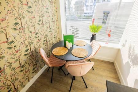Stylish 50m2 Two-bedroom - Sd23k Apartment *